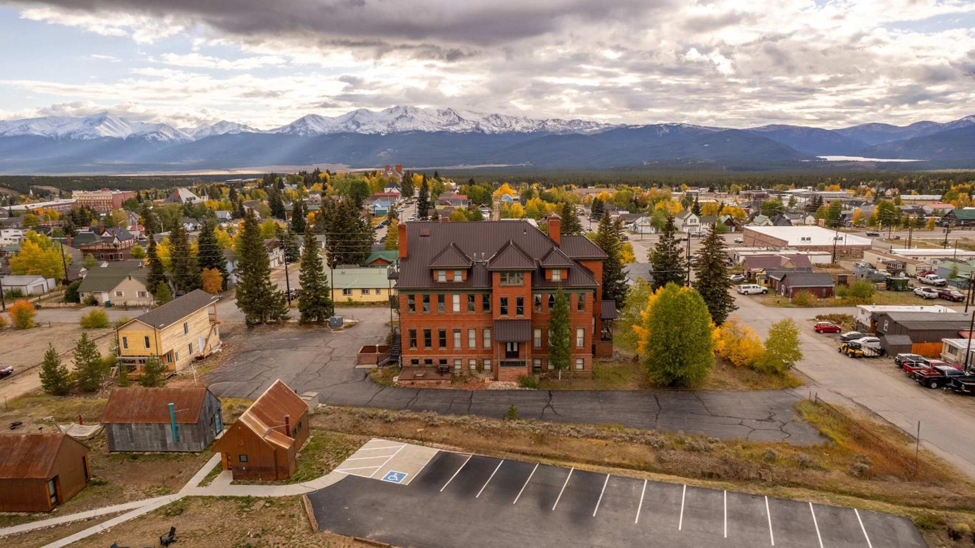 Villa Beautiful Mountain Views In Iconic Building Leadville Exterior foto
